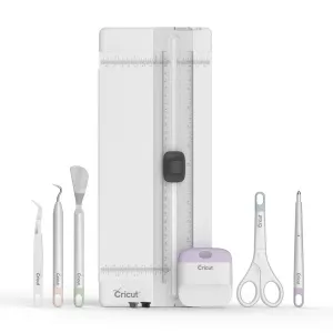 Cricut Essential Tool Set - 7-Piece Precision Tool Kit for Crafting and DIYs, Perfect for Vinyl, Paper & Iron-on Projects, Great Companion for Cricut Cutting Machines, Core Colors