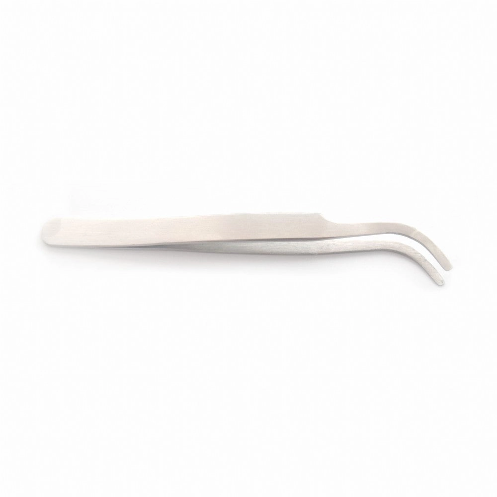 Flat tipped tweezers