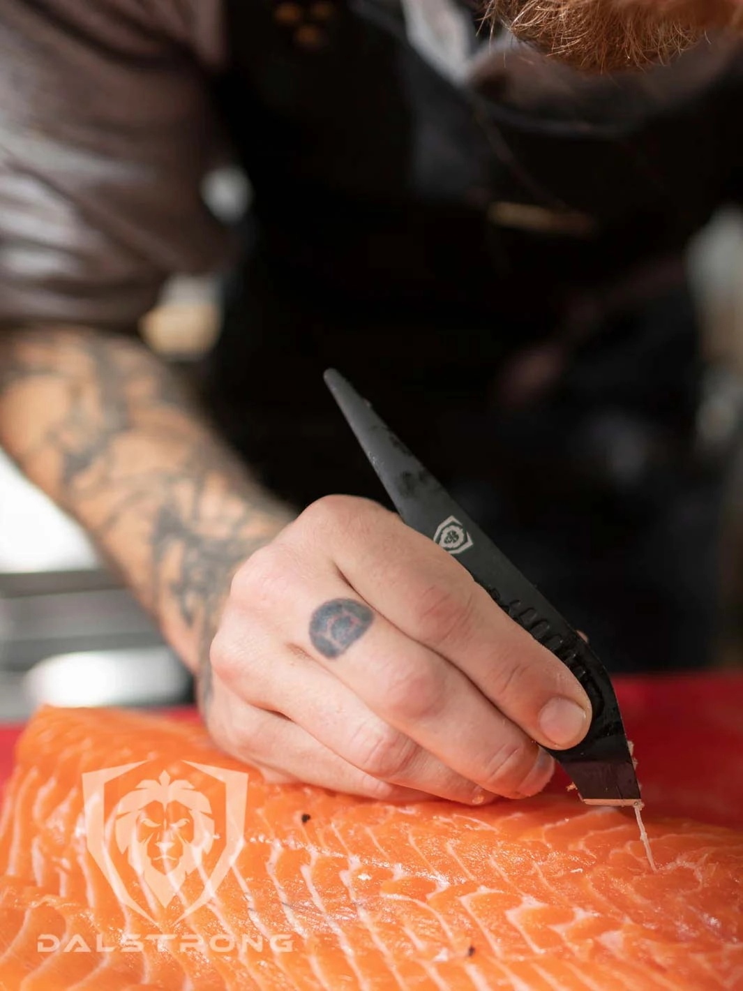 Professional Fish Tweezers | Dalstrong ©